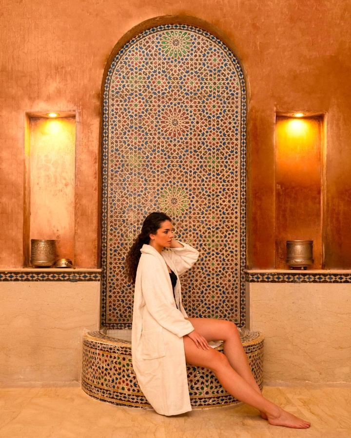 Tikida Golf Palace Агадір Екстер'єр фото A woman in a hammam